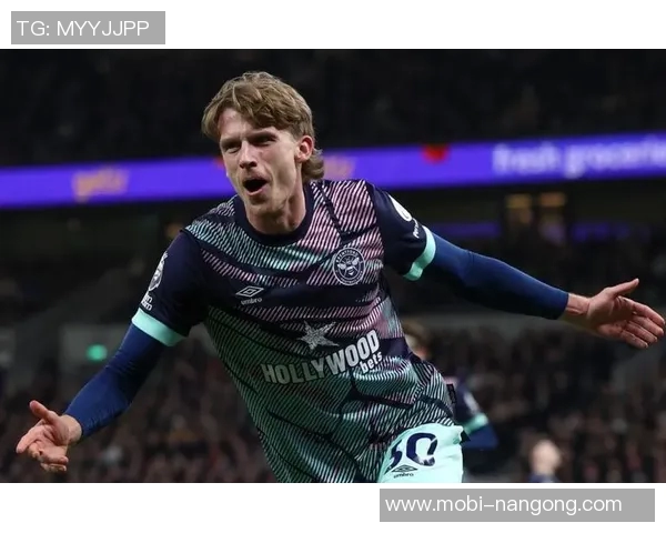 谢林汉姆称赞热刺中卫组合范德芬与罗梅罗为英超顶尖之选 谢林汉姆称赞热刺中卫组合范德芬与罗梅罗为英超顶尖之选